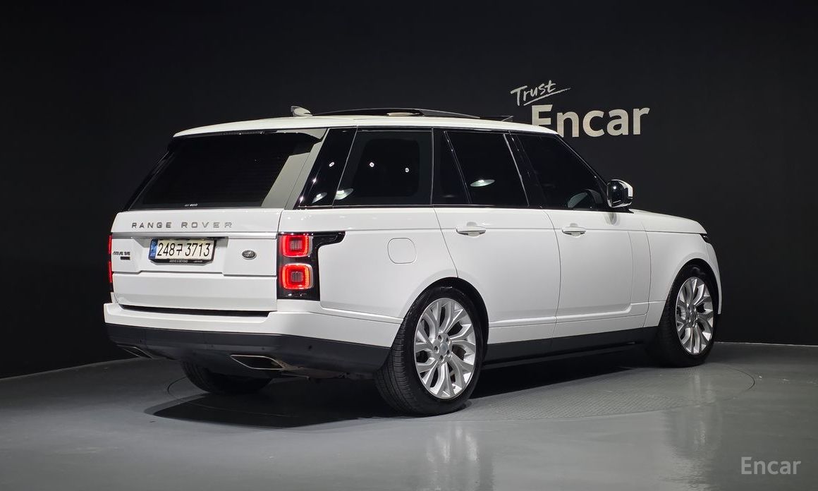 Range Rover 4th Generation 4. 4 SDV8 Vogue SE Diesel 3