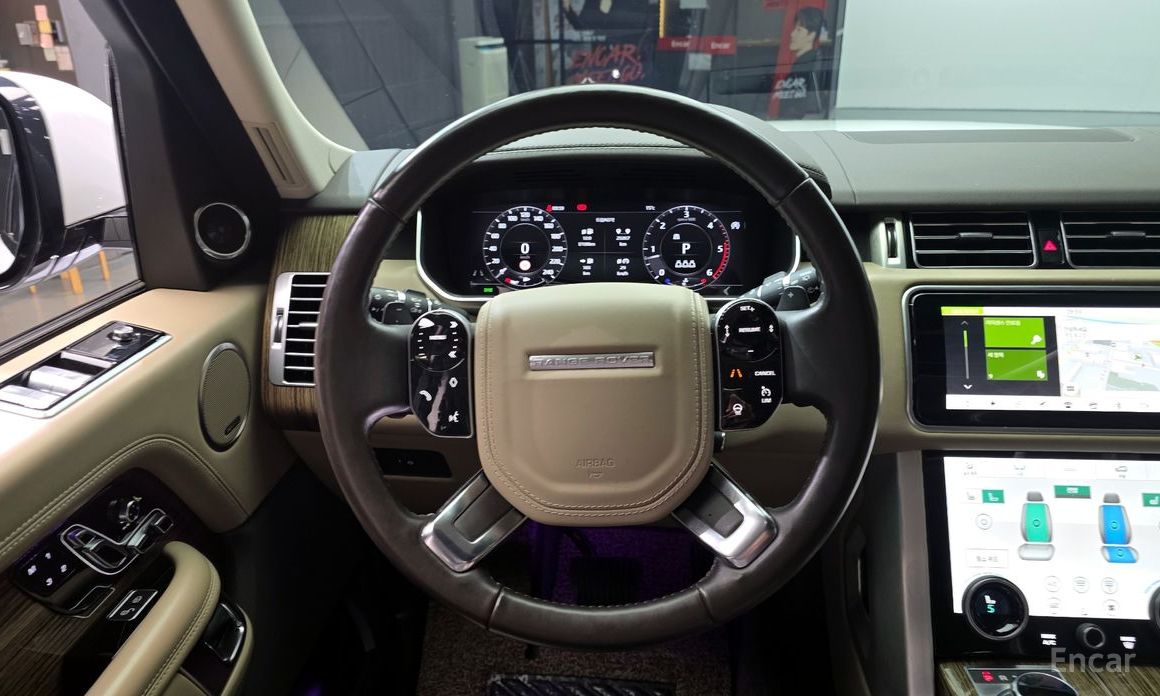 Range Rover 4th Generation 4. 4 SDV8 Vogue SE Diesel 14