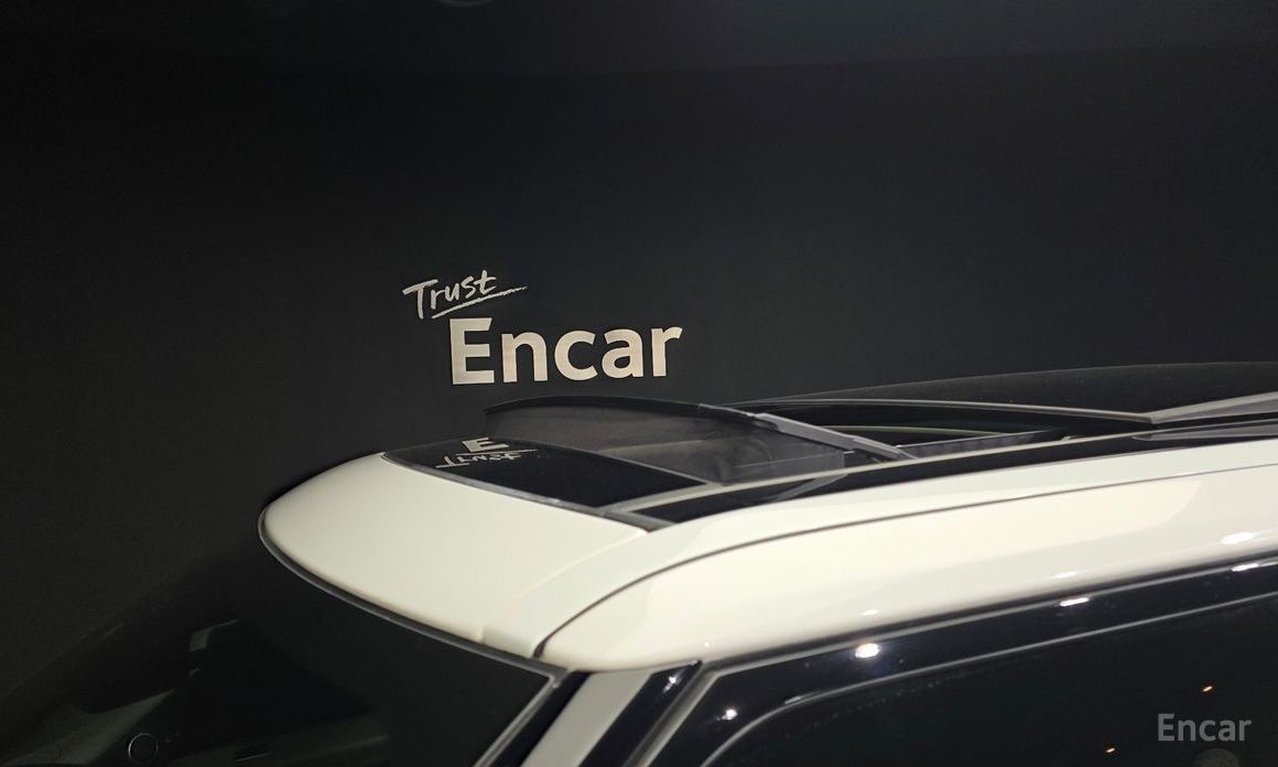 Range Rover 4th Generation 4. 4 SDV8 Vogue SE Diesel 21