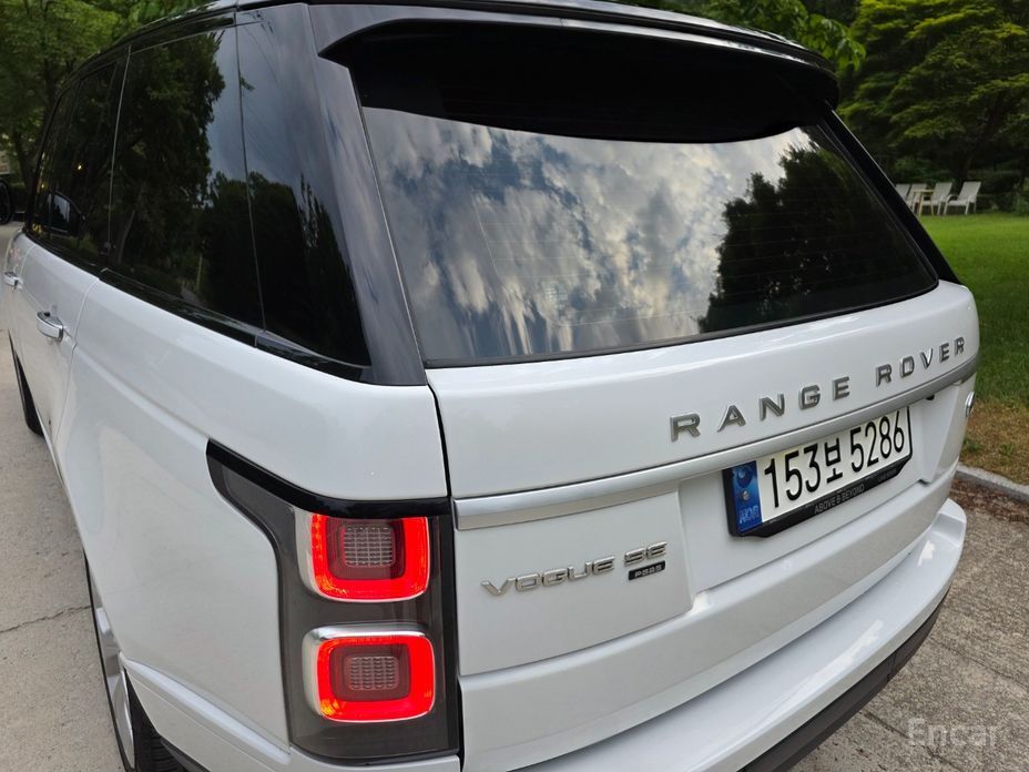 Range Rover 4th Generation 5.0 SC Vogue SE 14