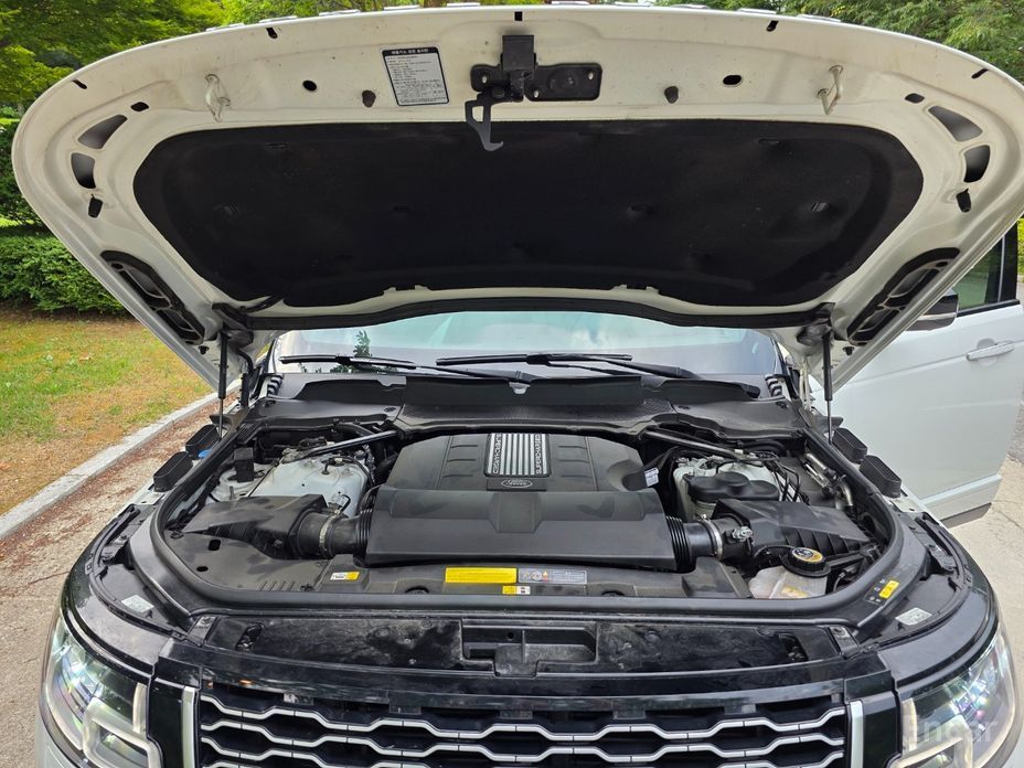Range Rover 4th Generation 5.0 SC Vogue SE 21