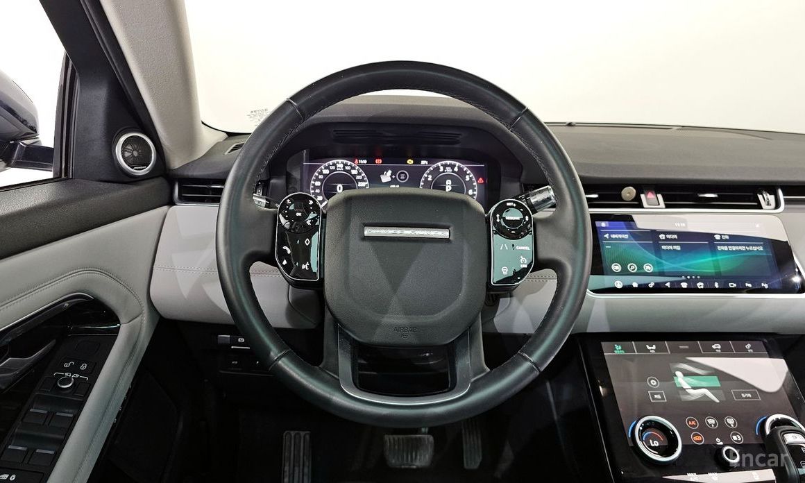 Range Rover Evoque 2nd Generation P250 SE 14
