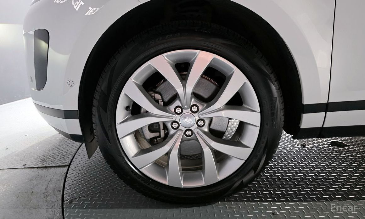 Range Rover Evoque 2nd Generation P250 SE 6