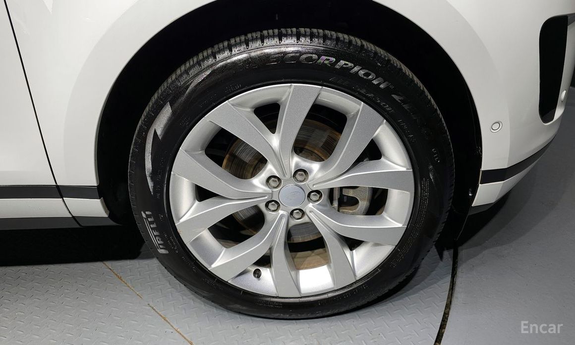 Range Rover Evoque 2nd Generation P250 SE 6