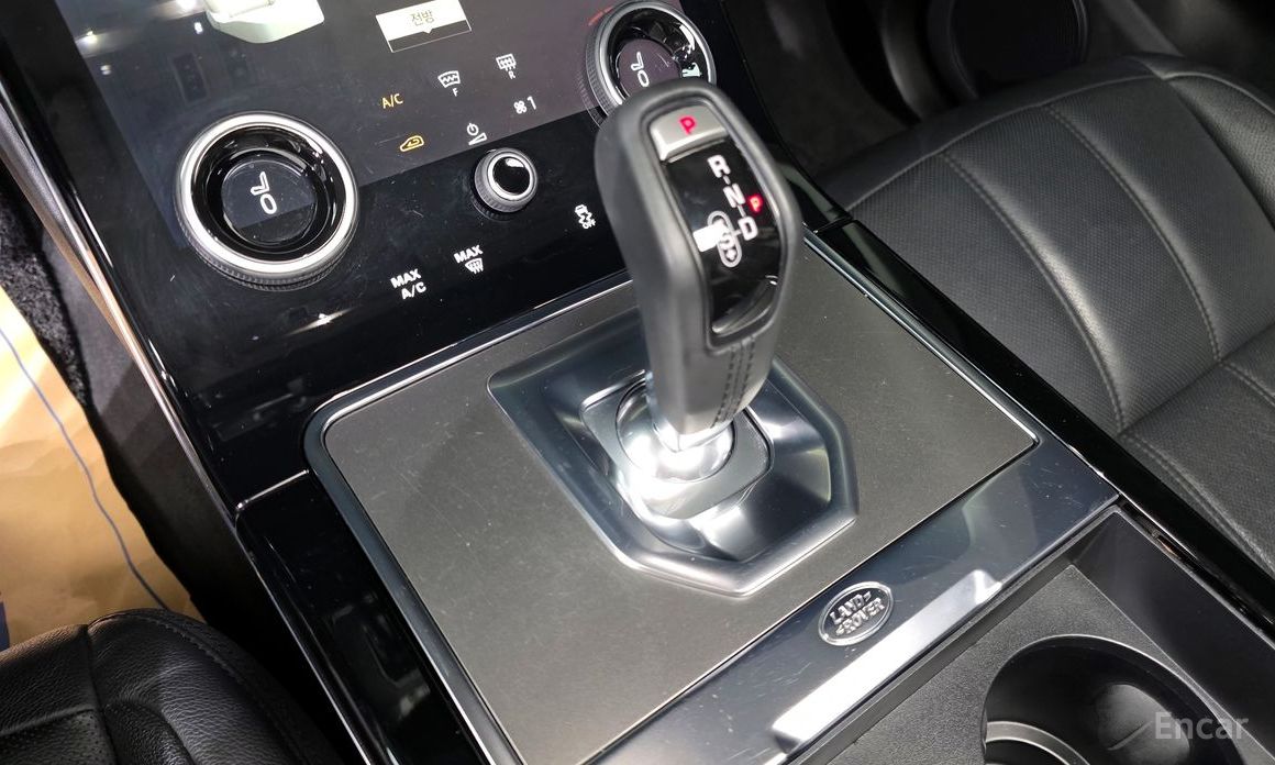 Range Rover Evoque 2nd Generation P250 SE 10