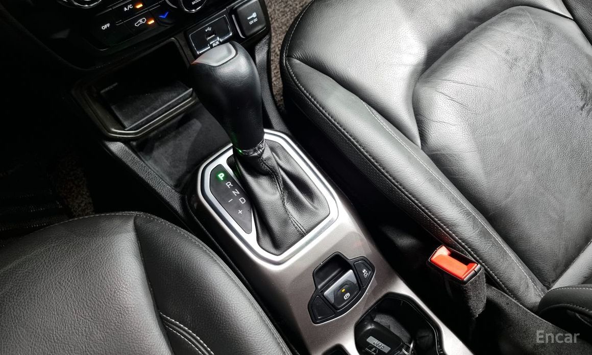 Renegade 2.4 Limited 10
