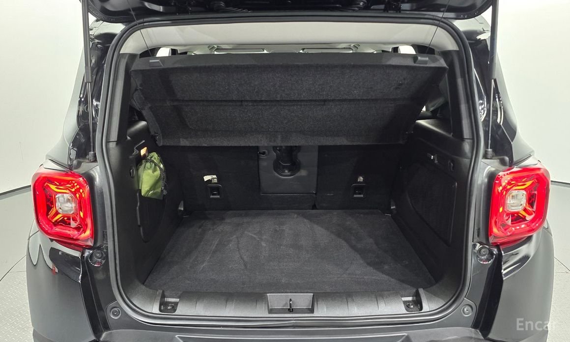 Renegade 2.4 Limited AWD 21