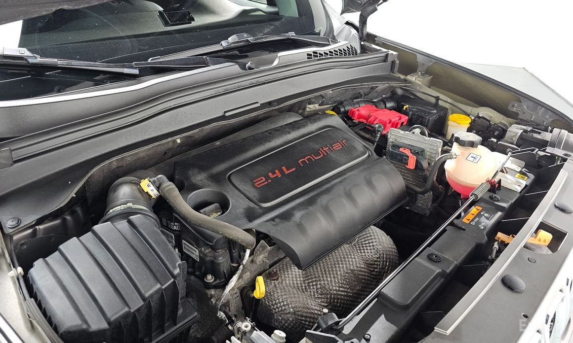 Renegade 2.4 Limited AWD 6