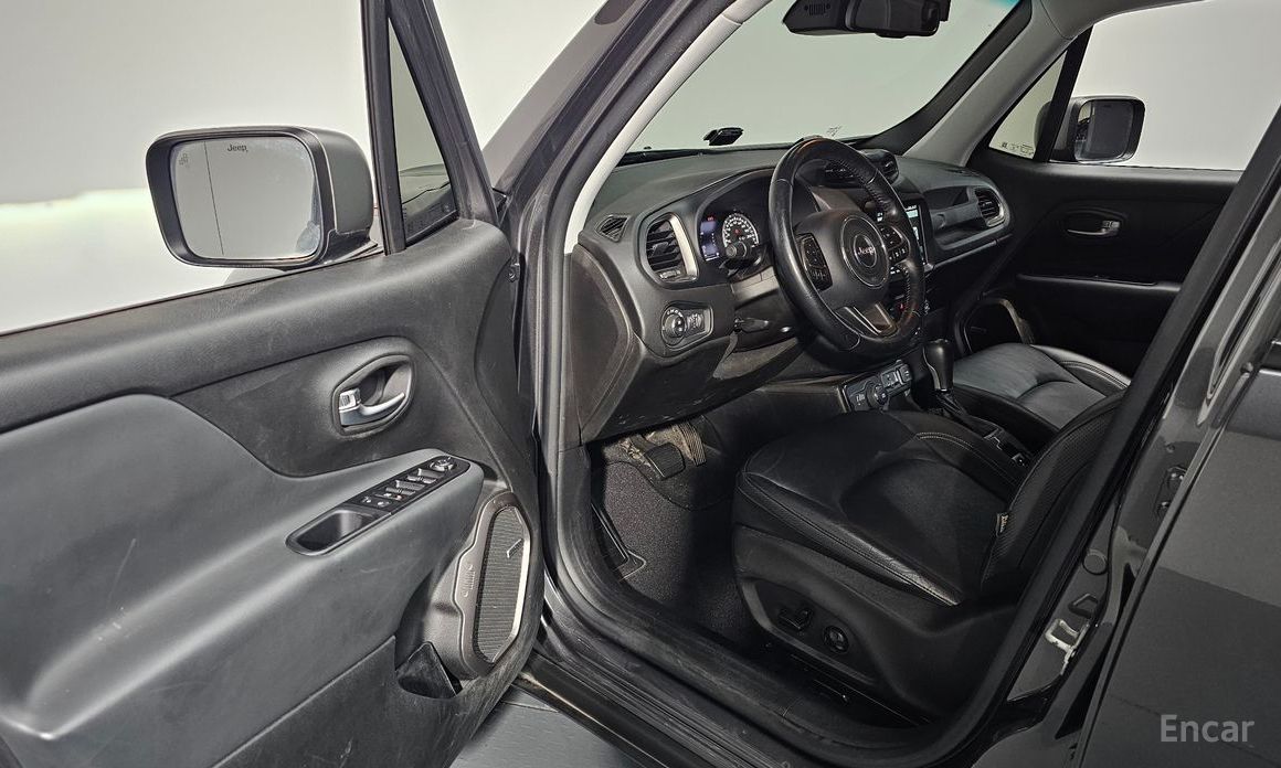 Renegade 2.4 Limited AWD 11