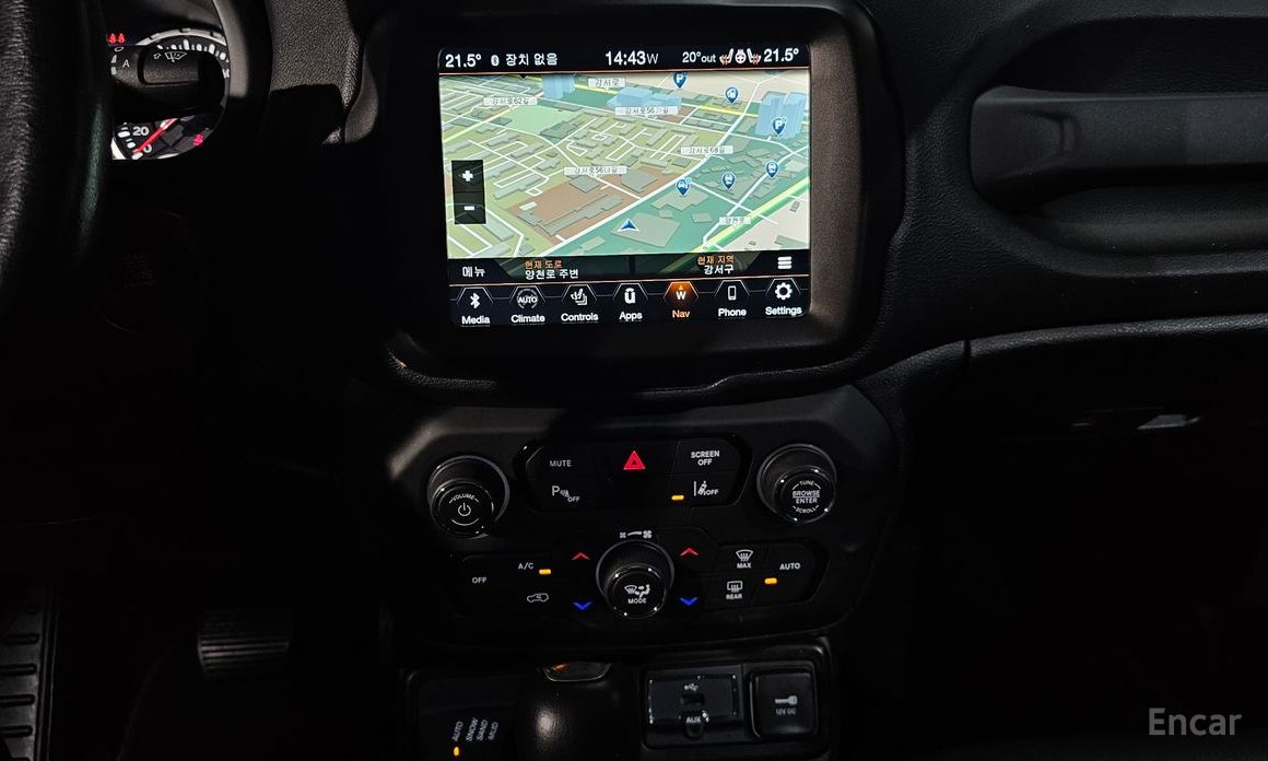 Renegade 2.4 Limited AWD 14