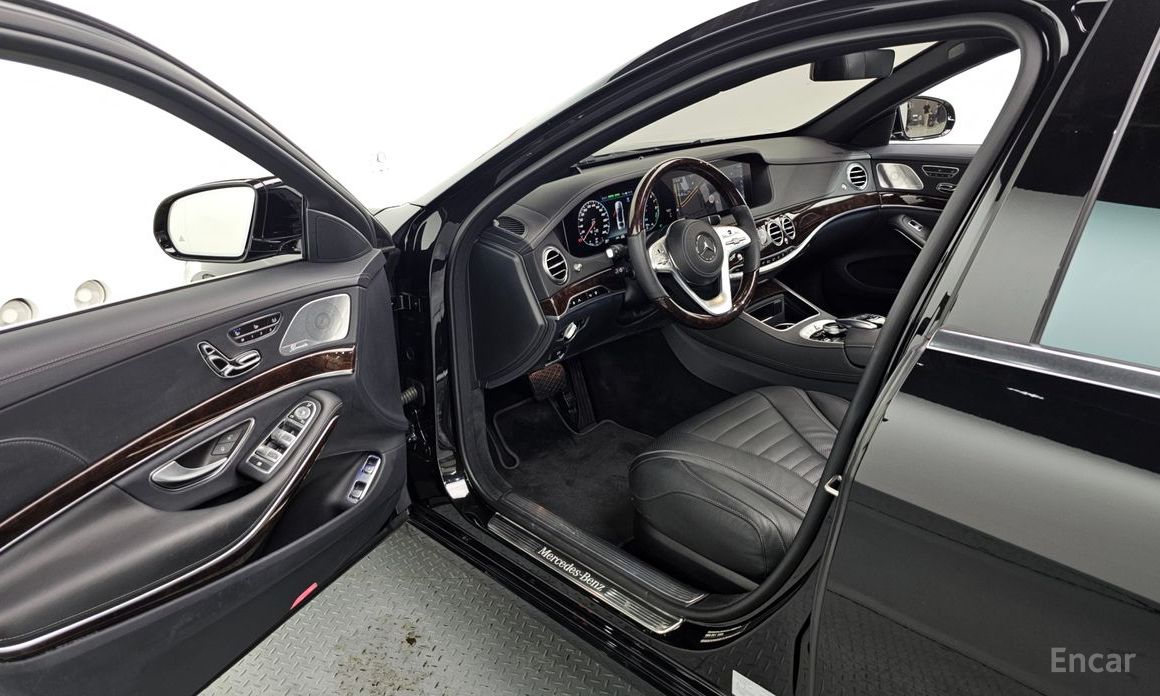 S-Class W222S560eL 11