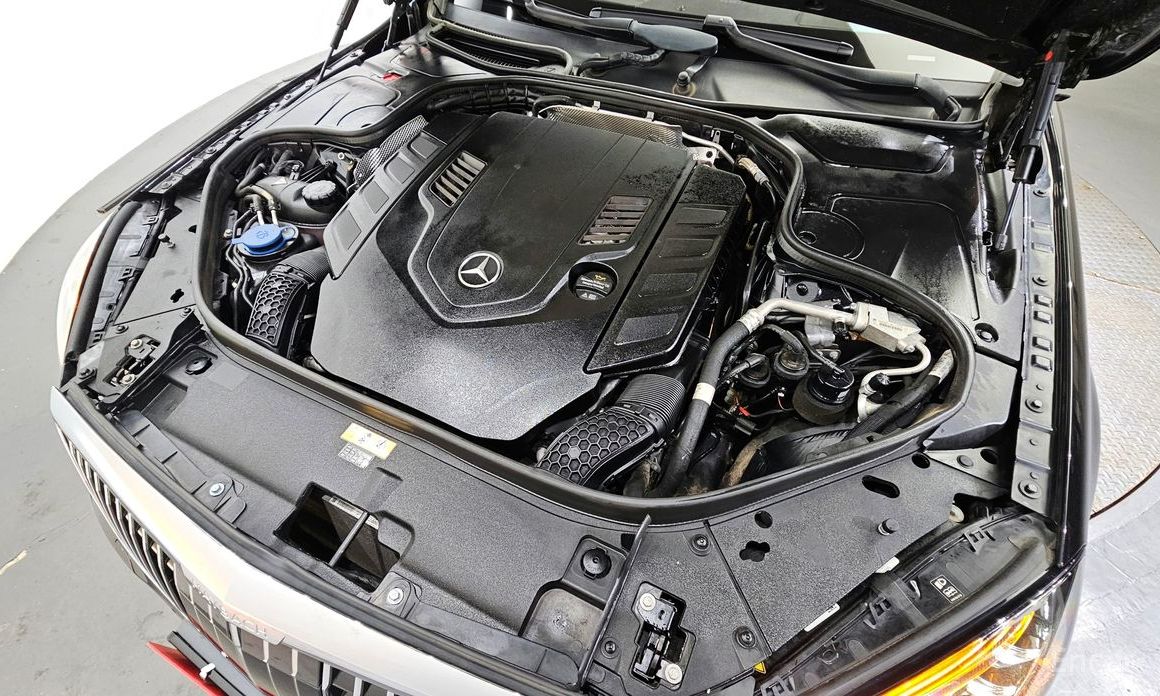 S-Class W222 Maybach S560 4MATIC 7