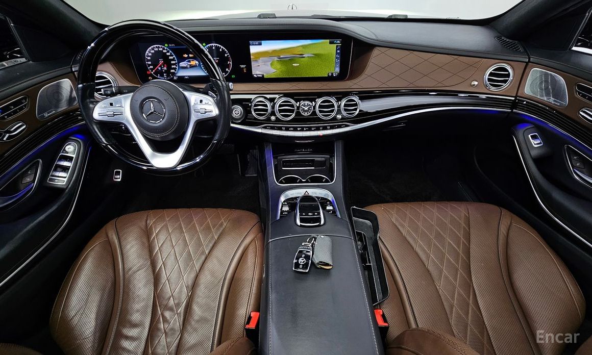 S-Class W222 Maybach S560 4MATIC 8