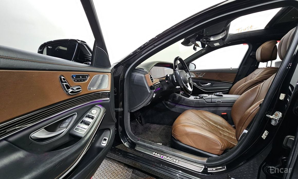 S-Class W222 Maybach S560 4MATIC 11