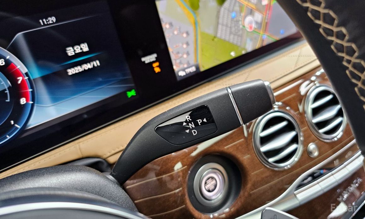 S-Class W222 Maybach S560 4MATIC Rodeo Drive LA Edition 10