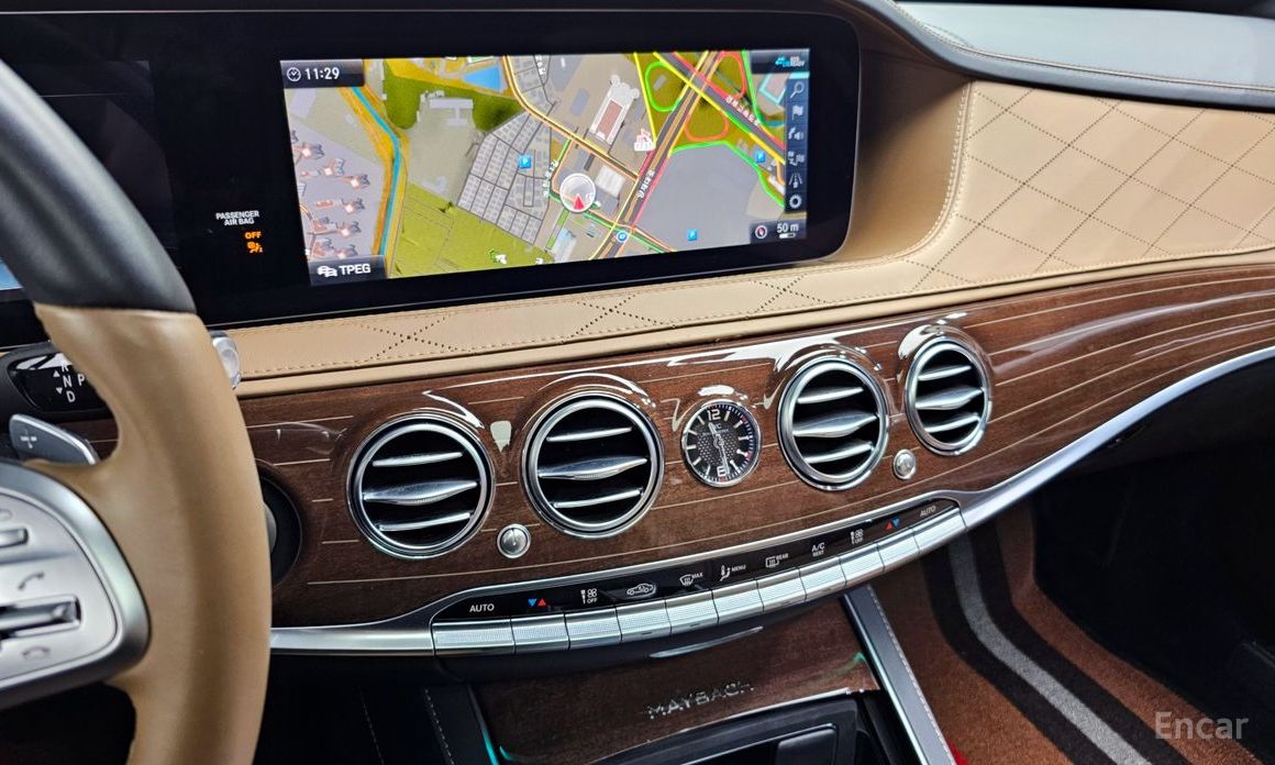 S-Class W222 Maybach S560 4MATIC Rodeo Drive LA Edition 16