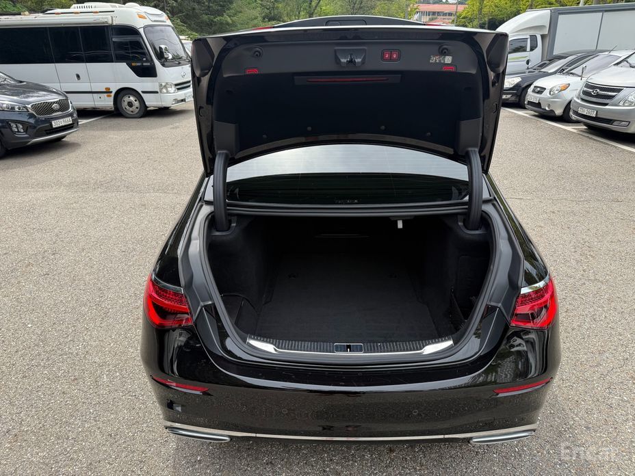 S-Class W223S400 d 4MATIC 7