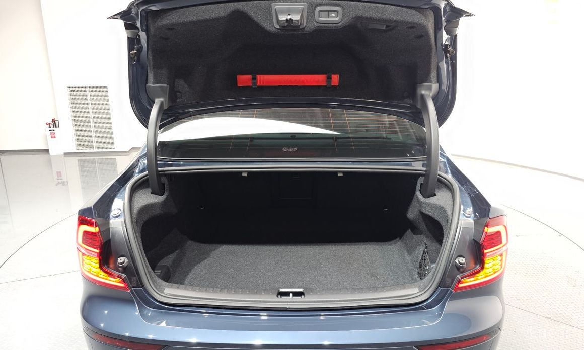 S60 3rd Generation B5 Inspiration 20