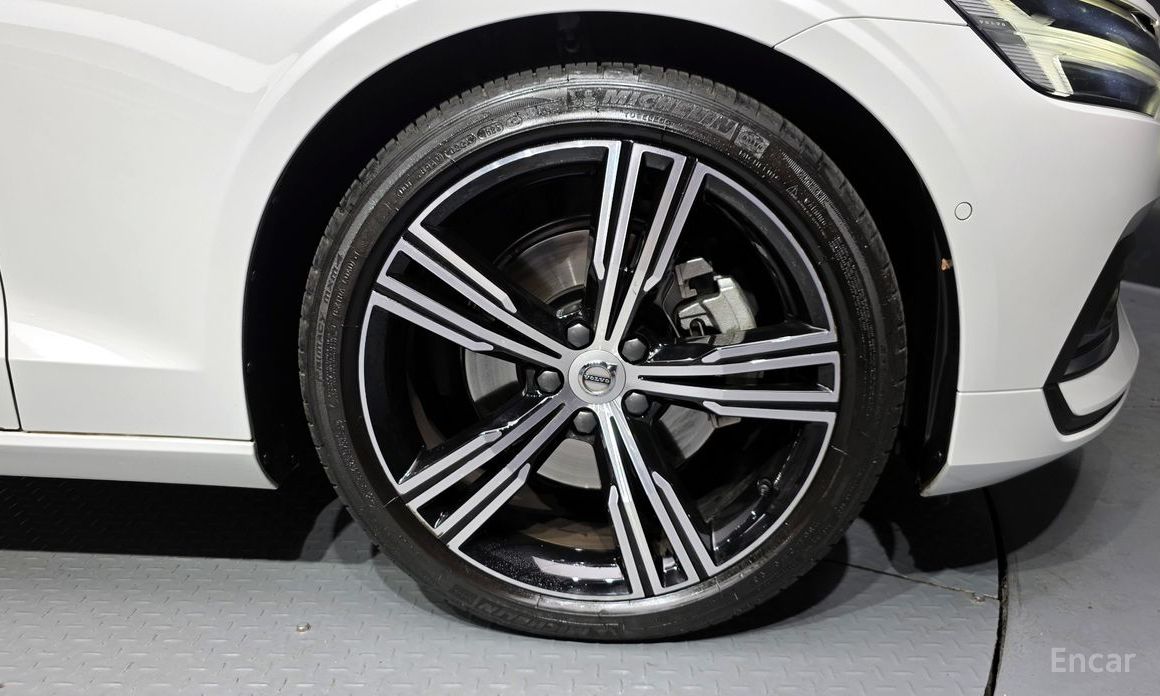 Volvo S60 3rd Generation B5 Inspiration №6