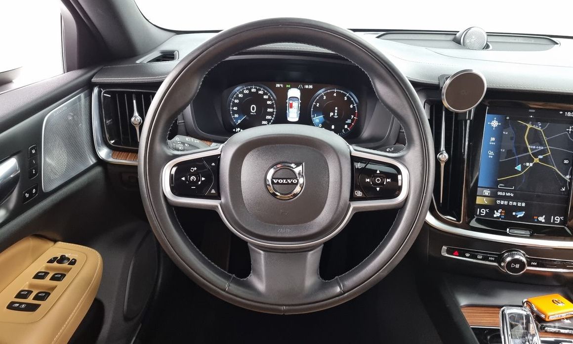 S60 3rd Generation B5 Inspiration 14