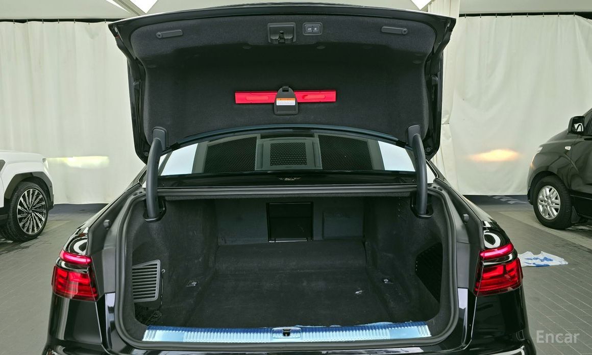 Audi S8 (D5) 4.0 TFSI Quattro LWB №21