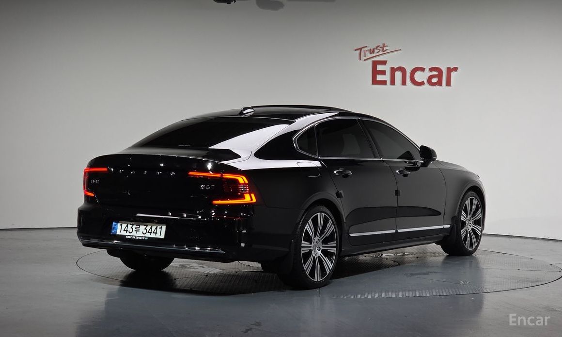 S90B6 AWD Inscriptions90b6 AWD INSCRIPTIONS90B6 3