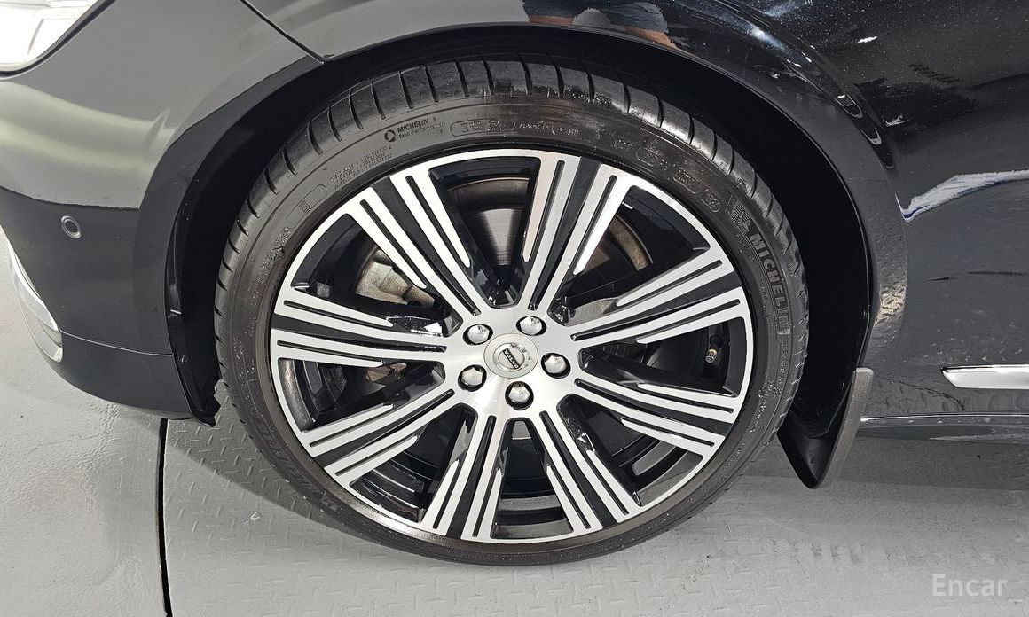 S90B6 AWD Inscriptions90b6 AWD INSCRIPTIONS90B6 6