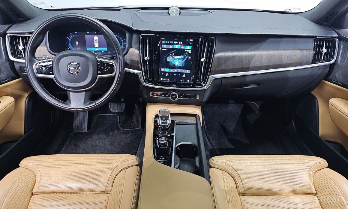 S90B6 AWD Inscriptions90b6 AWD INSCRIPTIONS90B6 8