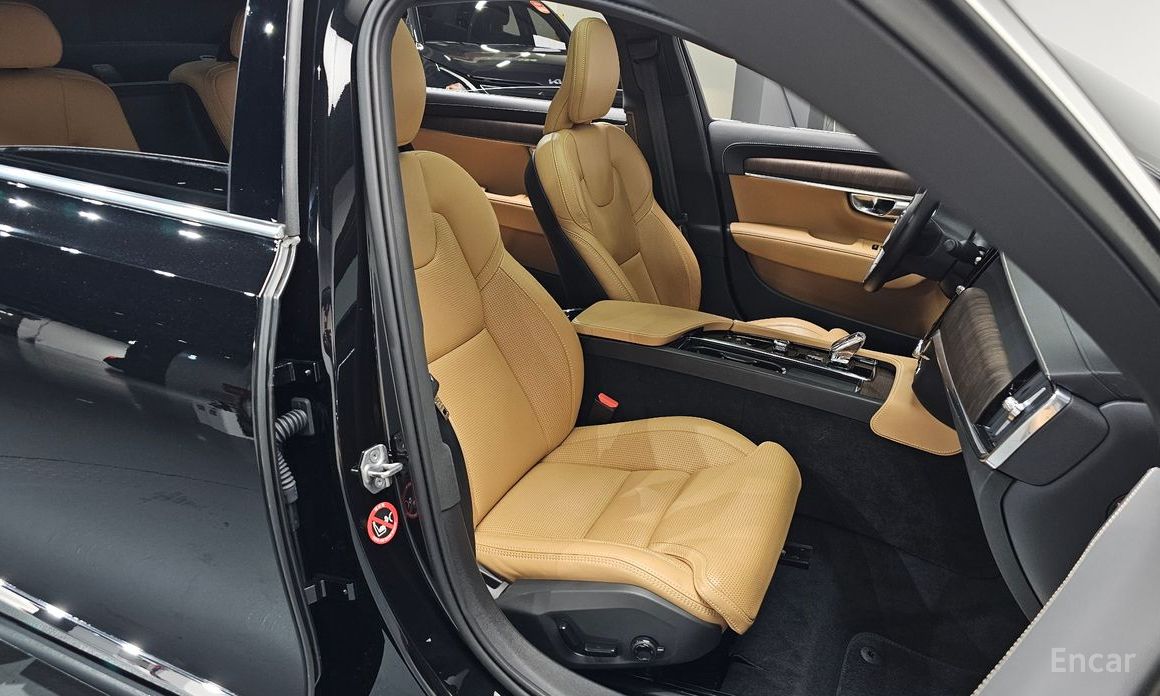 S90B6 AWD Inscriptions90b6 AWD INSCRIPTIONS90B6 11