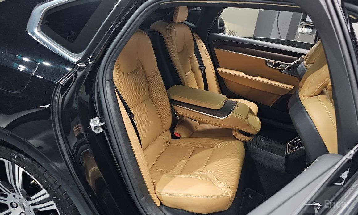 S90B6 AWD Inscriptions90b6 AWD INSCRIPTIONS90B6 12
