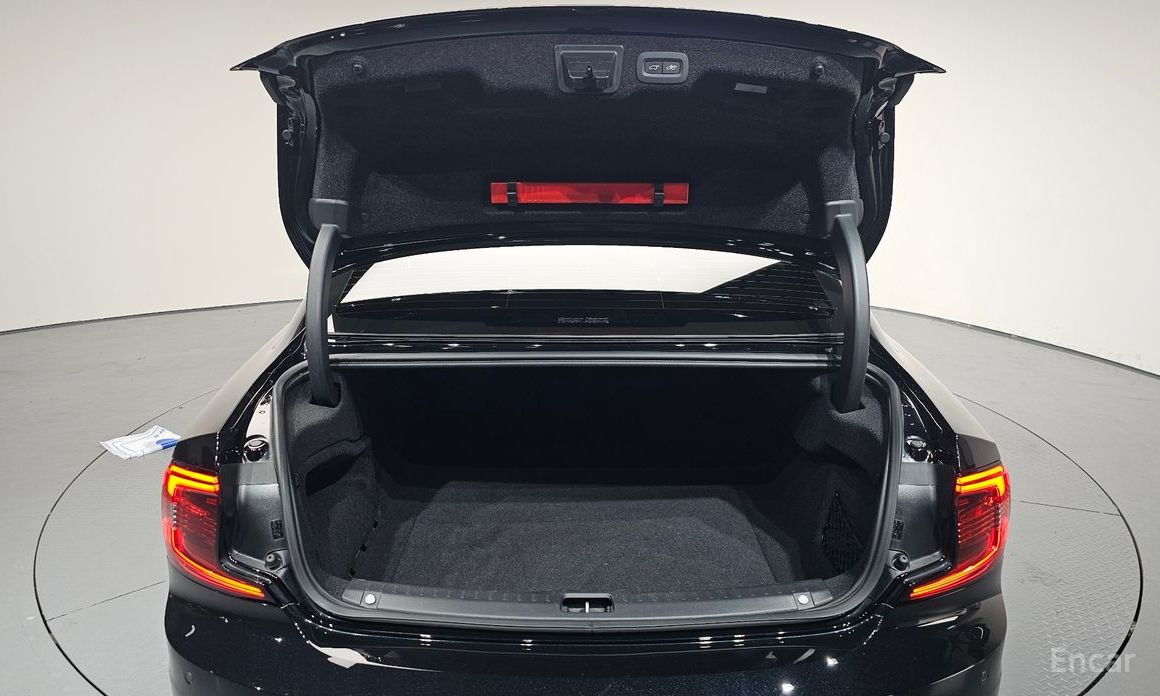 S90B6 AWD Inscriptions90b6 AWD INSCRIPTIONS90B6 21
