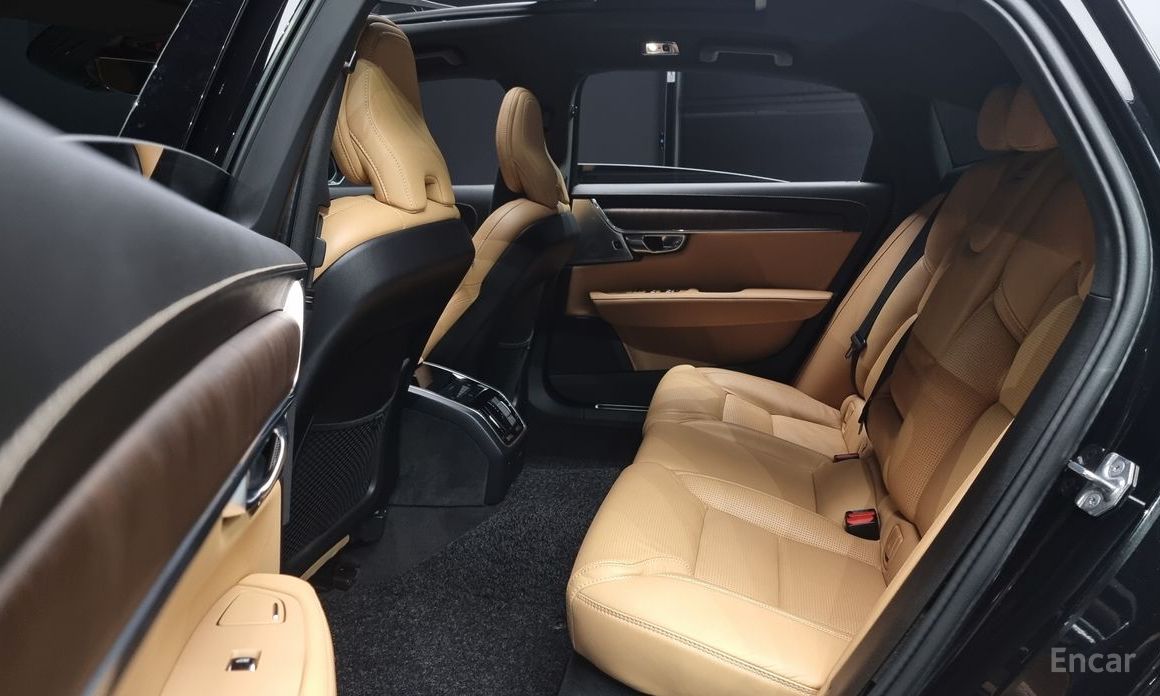 S90B6 AWD Inscriptions90b6 AWD INSCRIPTIONS90B6 13