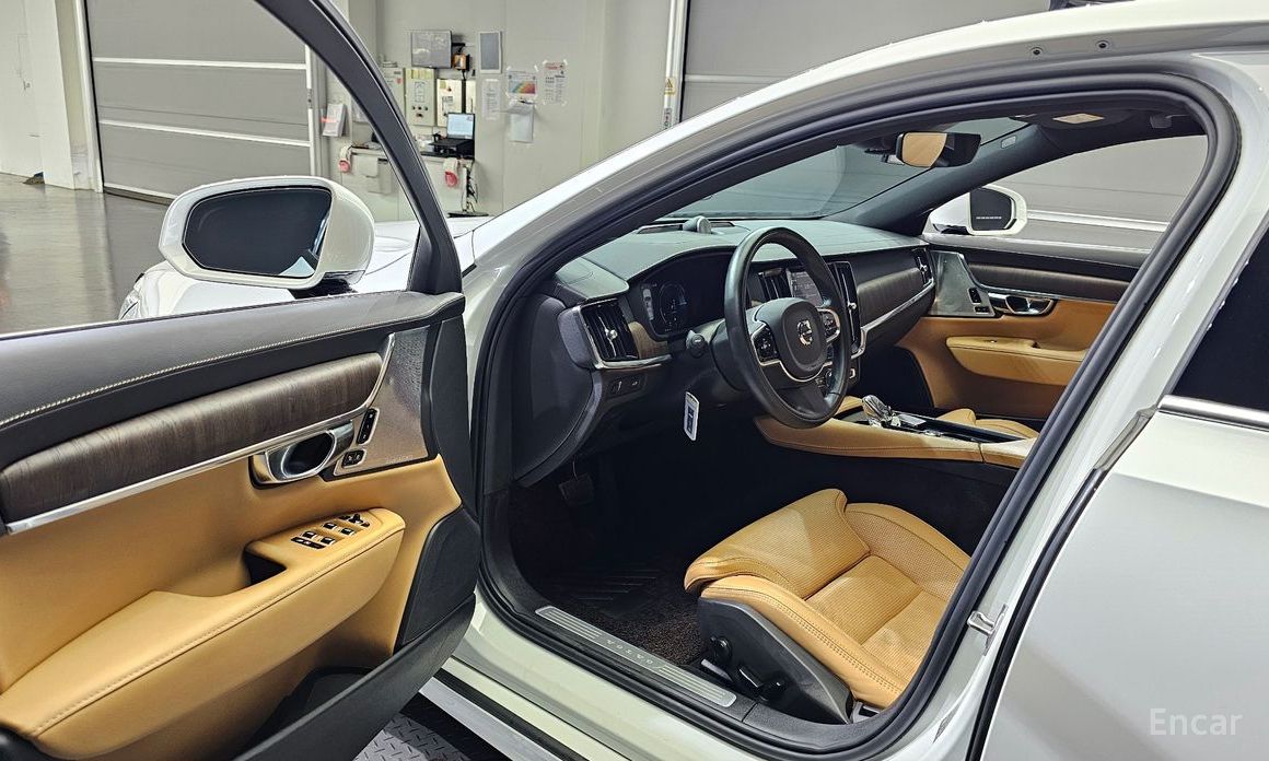 S90B6 AWD Inscriptions90b6 AWD INSCRIPTIONS90B6 11