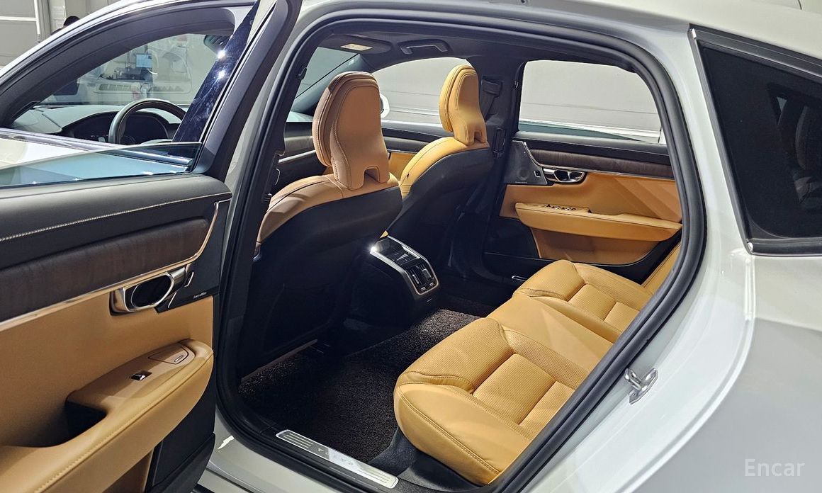 S90B6 AWD Inscriptions90b6 AWD INSCRIPTIONS90B6 12