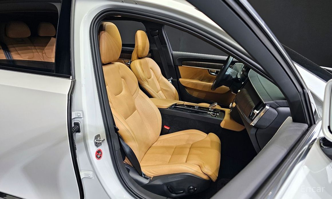 S90B6 AWD Inscriptions90b6 AWD INSCRIPTIONS90B6 13