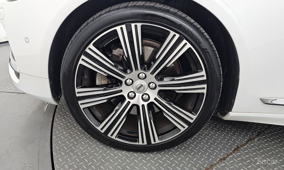 S90B6 AWD Inscriptions90b6 AWD INSCRIPTIONS90B6 6