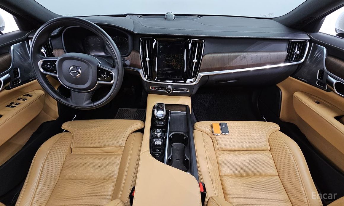 S90B6 AWD Inscriptions90b6 AWD INSCRIPTIONS90B6 8