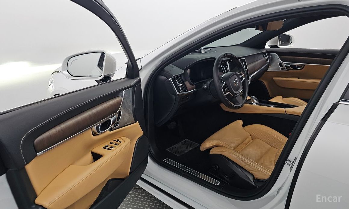 S90B6 AWD Inscriptions90b6 AWD INSCRIPTIONS90B6 11
