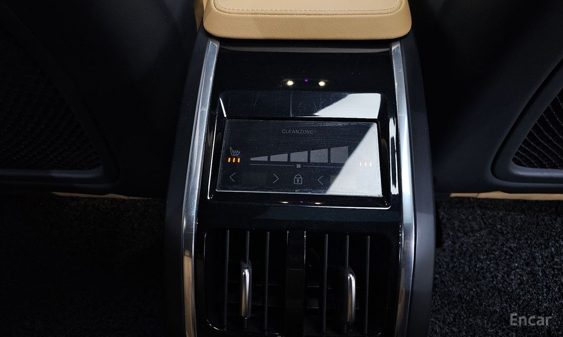 S90B6 AWD Inscriptions90b6 AWD INSCRIPTIONS90B6 19