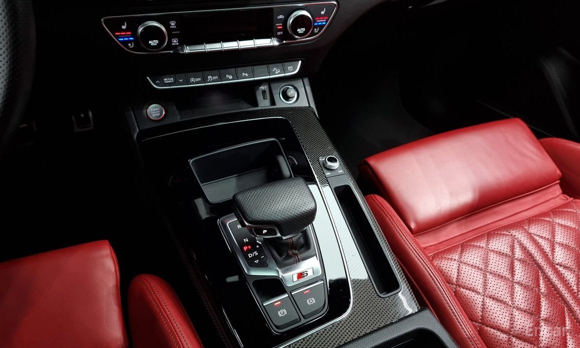 SQ5 (FY) 3.0 TFSI Quattro 10
