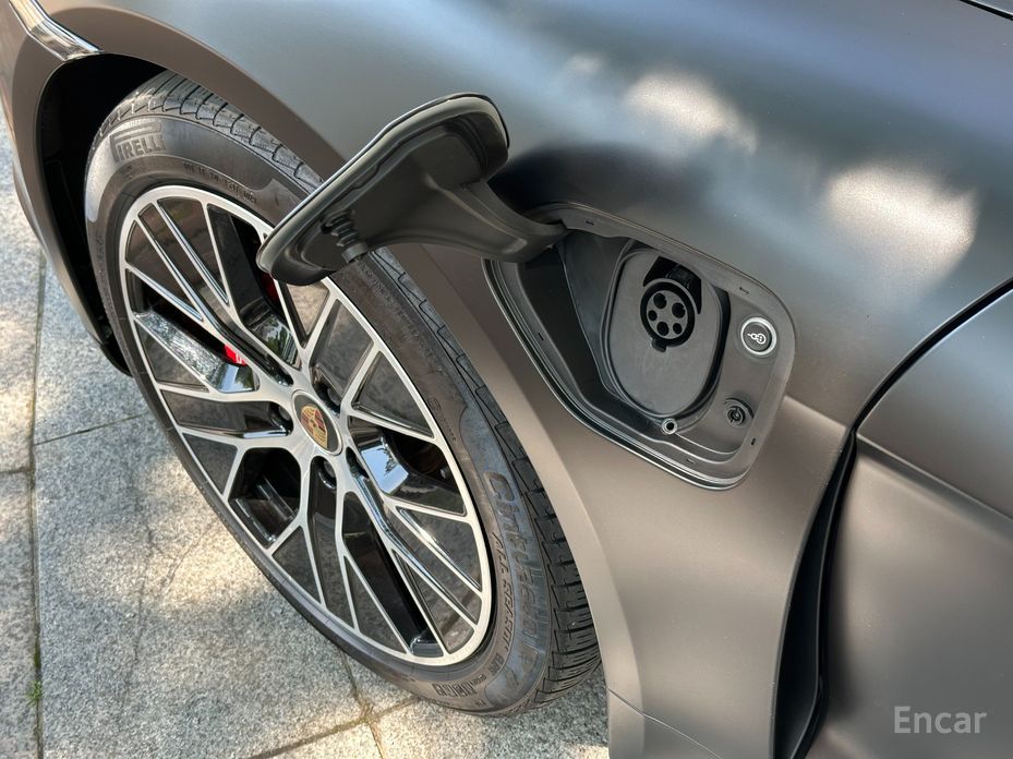 Porsche Taikan 4S №18