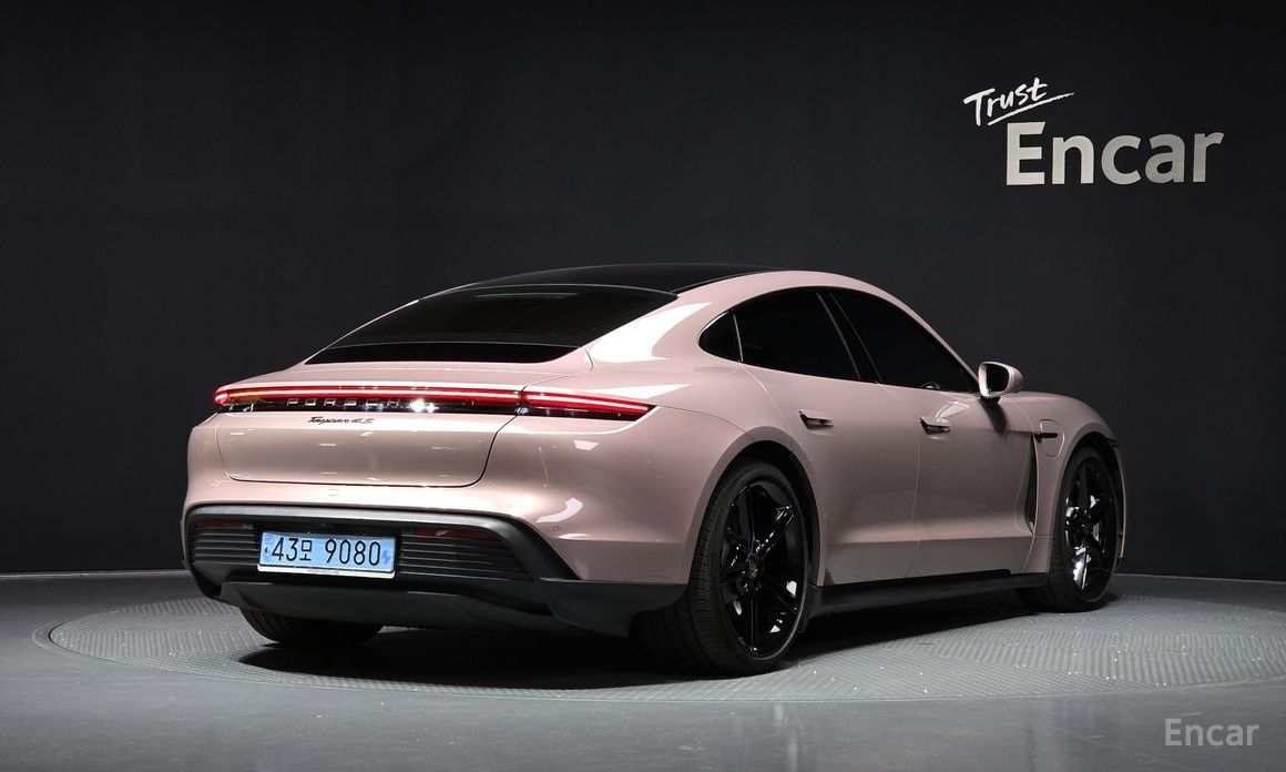 Porsche Taikan 4S №3