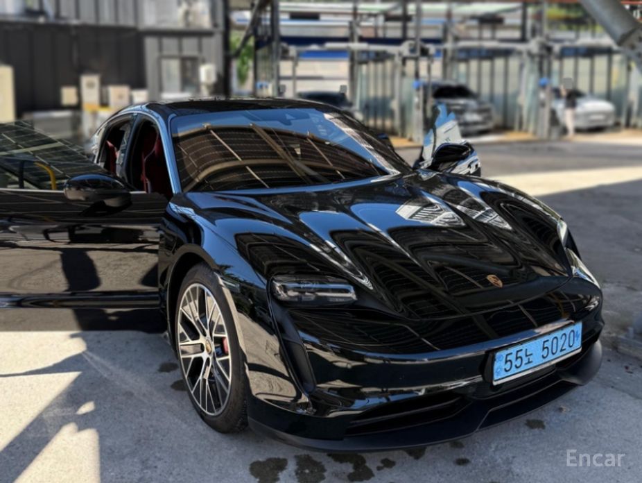 Porsche Taikan 4S №2
