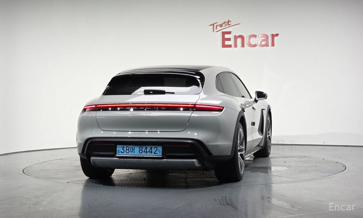 Porsche Taikan 4S Cross Turismo №5
