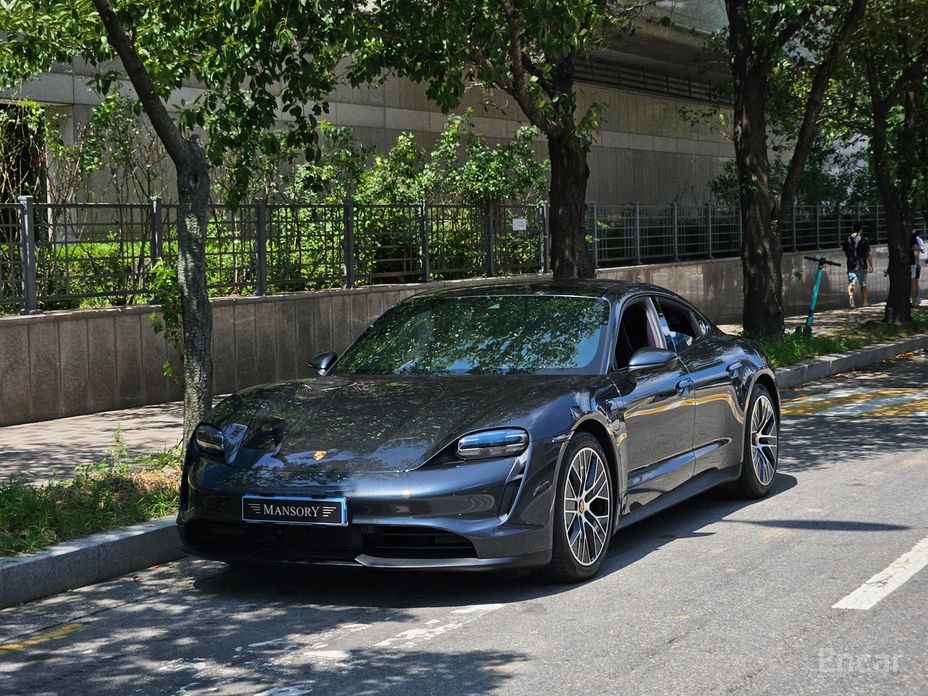 Porsche Taikan Base №2