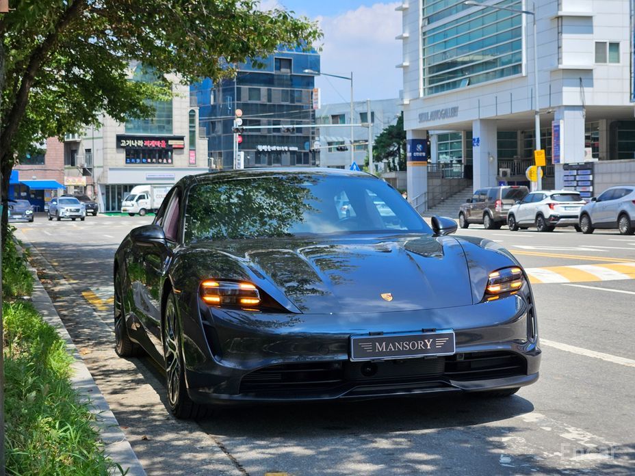 Porsche Taikan Base №4