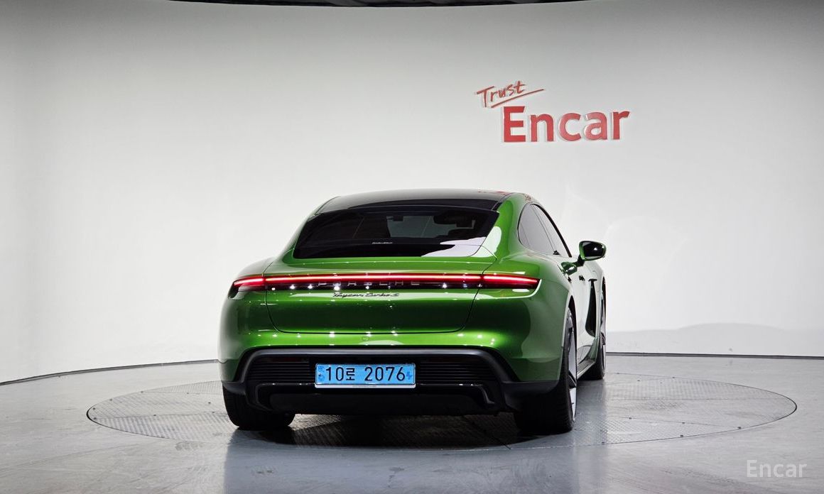 Porsche Taikan Turbo S №5