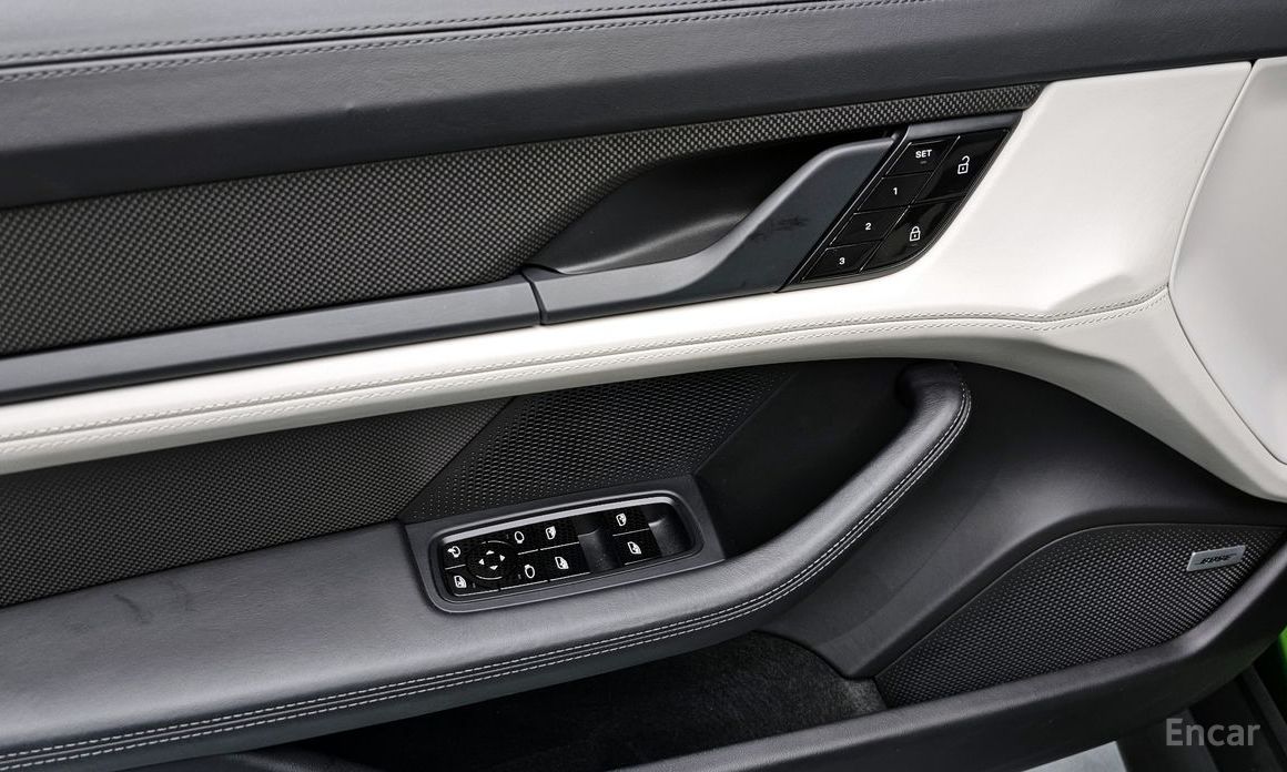 Porsche Taikan Turbo S №19