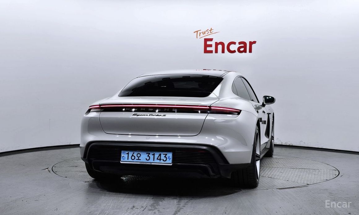Porsche Taikan Turbo S №5