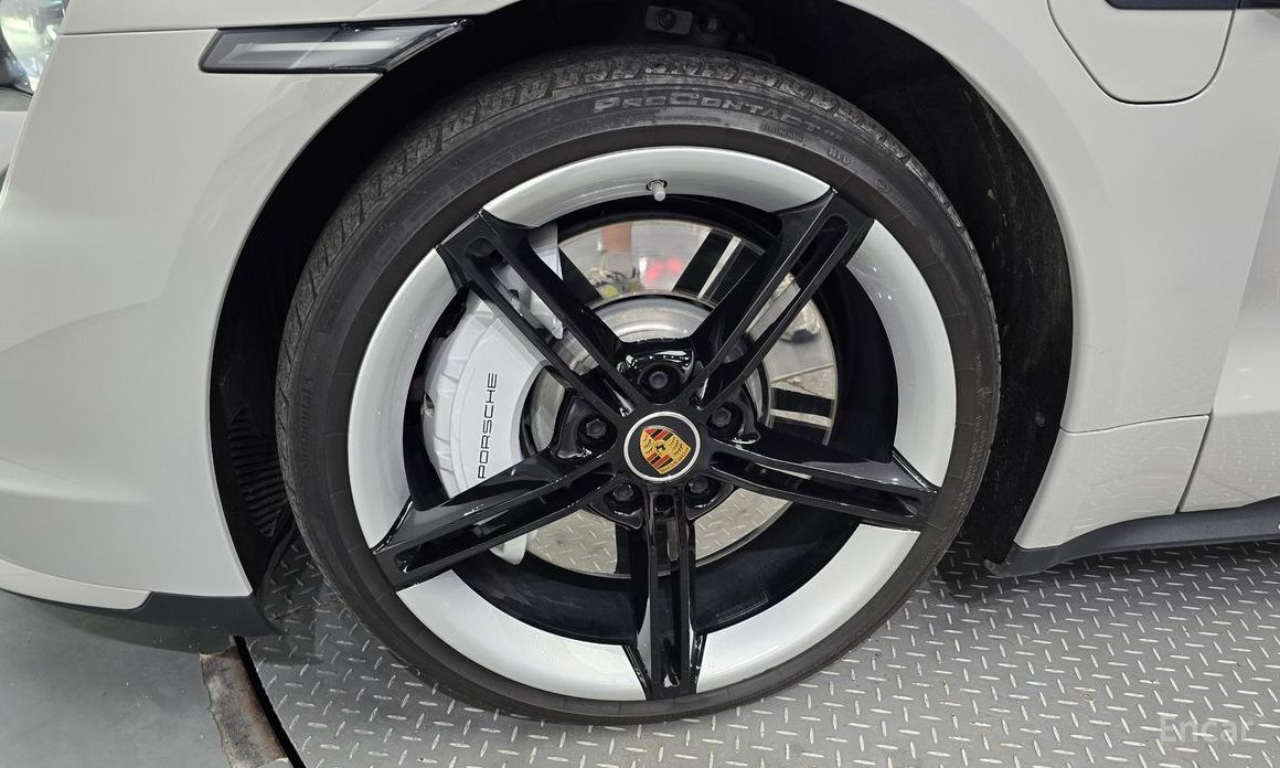 Porsche Taikanterbo №6